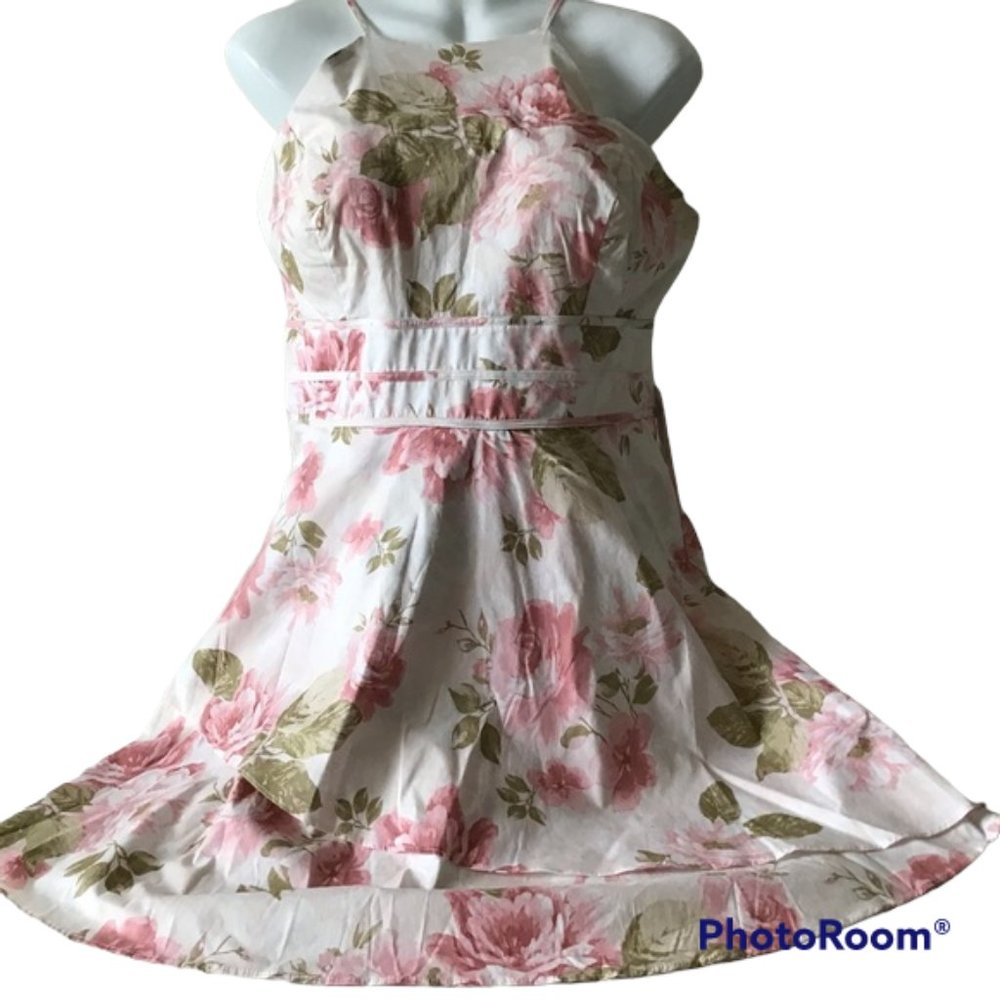 Dress Junior’s 15 Halter Pink Floral NWT $69